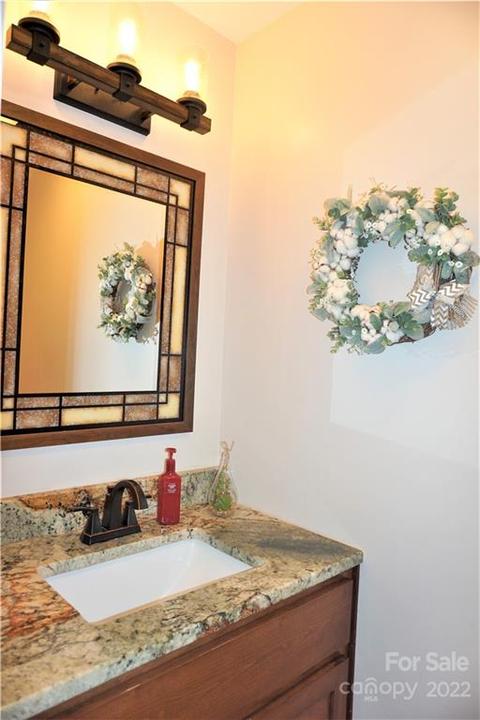 511 2nd Ave NE, Conover, NC 28613 photo 38