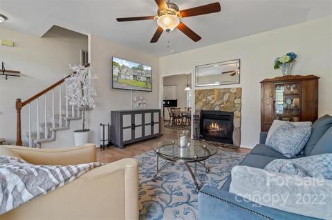 43 Heron Cove Loop, Hickory, NC 28601 photo 3