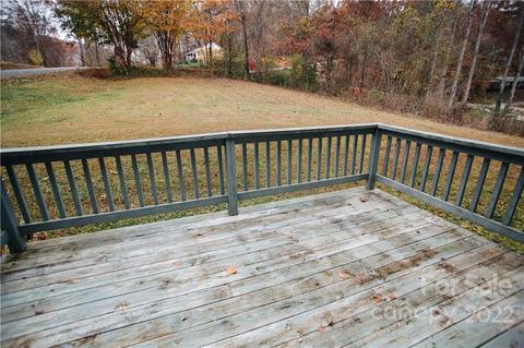 31 Waycaster Rd, Marion, NC 28752 photo 3