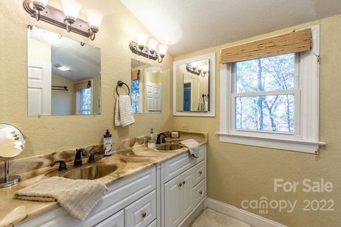 252 Ridgeway St, Sylva, NC 28779 photo 24