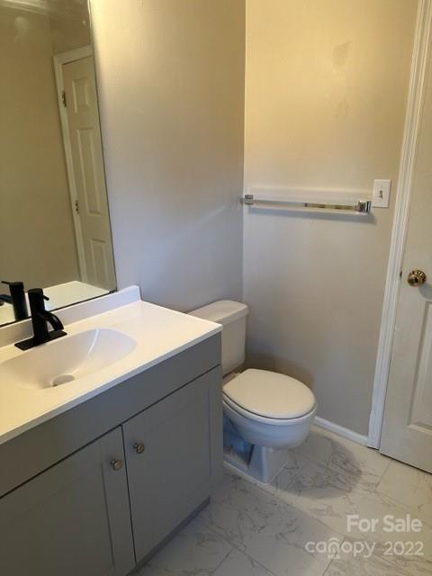902 30th St NE, Conover, NC 28613 photo 5