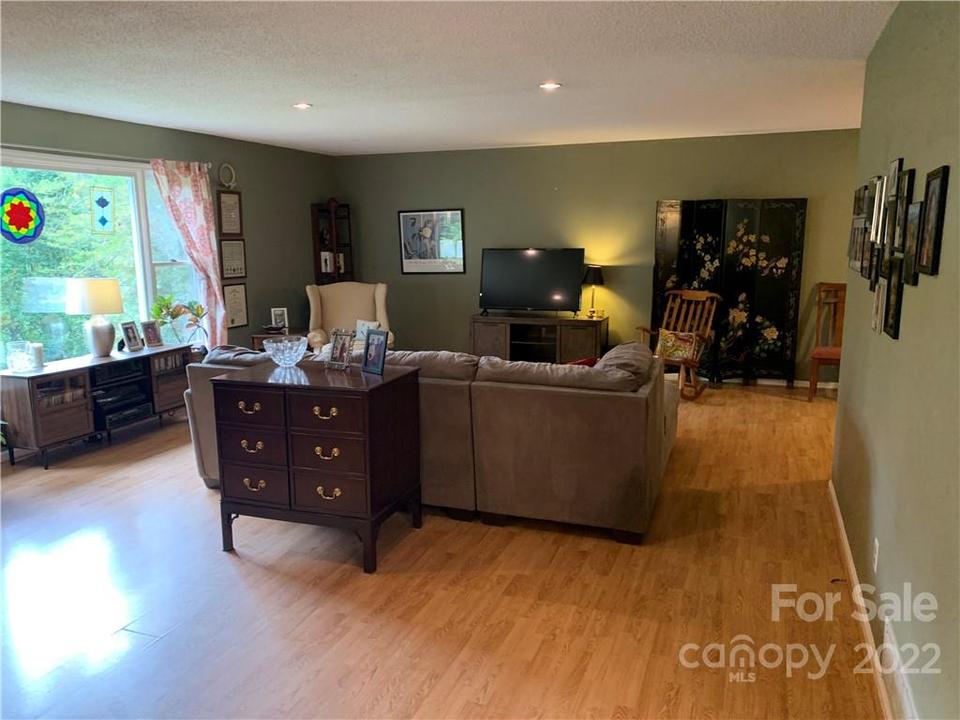  12 Morris Dr, Weaverville, NC 28787 photo 24