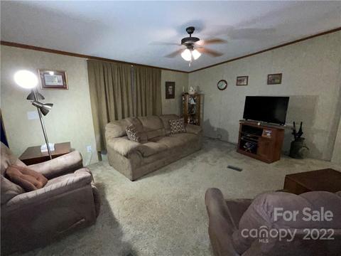 403 Blacksgate Rd, Prosperity, SC 29127 photo 9