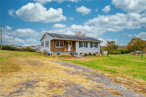 7717 Rose Ridge Ln, Vale, NC 28168