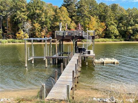 691 Retreat Way, Ridgeway, SC 29130