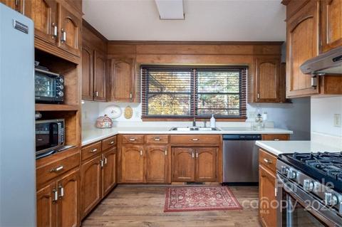 55 Uloque Ct, Brevard, NC 28712 photo 8