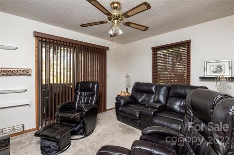 55 Uloque Ct, Brevard, NC 28712 photo 15
