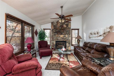 55 Uloque Ct, Brevard, NC 28712 photo 5