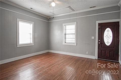 306 2nd St, Stanley, NC 28164 photo 4