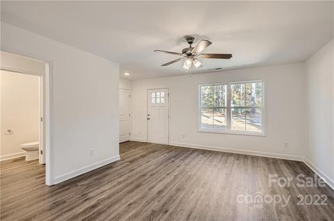 415 Pinecroft Ln, Spencer, NC 28159 photo 2