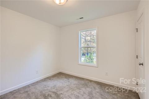 417 Pinecroft Ln, Spencer, NC 28159 photo 9