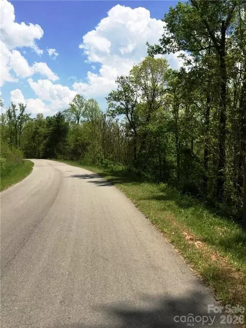 187 Starling Pass #102, Asheville, NC 28804