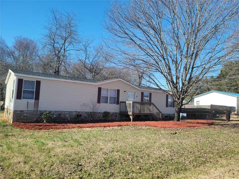 2371 Springdale Dr, Newton, NC 28658