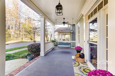 629 Hudson Pl, Davidson, NC 28036 photo 4