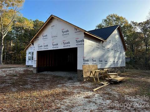 1091 Tryon St, Lancaster, SC 29720 photo 2