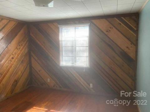 2194 Grapevine Rd, Marshall, NC 28753 photo 6