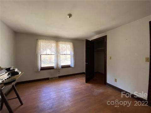 1629 Grapevine Rd, Marshall, NC 28753 photo 12