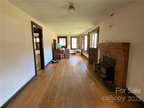 1629 Grapevine Rd, Marshall, NC 28753 photo 9