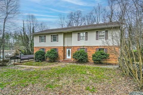 25 Rollins St, Hendersonville, NC 28792