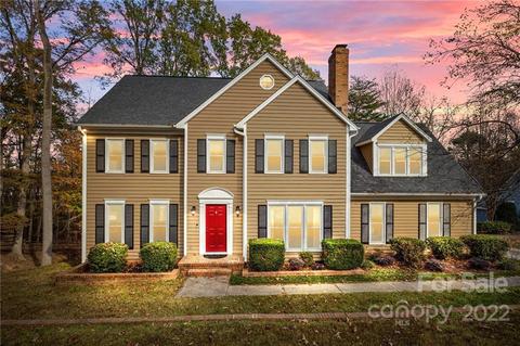 406 Garnet Ct, Fort Mill, SC 29708 | 30 Photos | MLS #3923406 - Movoto