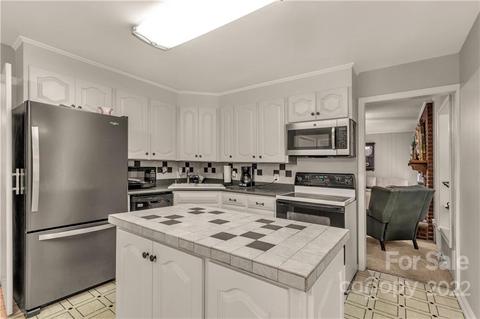 570 Freemont Dr, Lancaster, SC 29720 photo 11