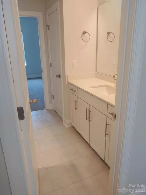 1817 Edgewater Nw Dr NW, Conover, NC 28613 photo 8