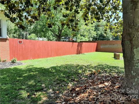 800 Forest Dr, Lancaster, SC 29720 photo 5