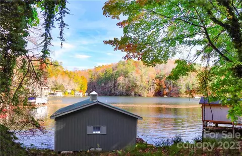 124 Conroy Ct, Lake Lure, NC 28746