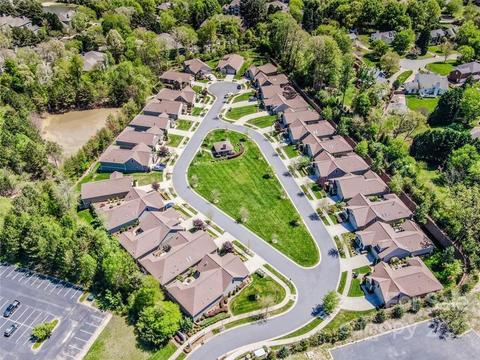 19407 Greentree Way, Cornelius, NC 28031 photo 3
