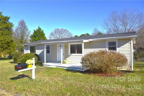 458 Kimmon Rd, Harmony, NC 28634 photo 1