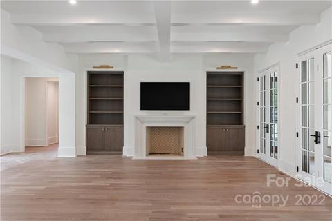 2000 Forest E Dr E, Charlotte, NC 28211 photo 6