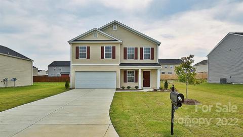 33 Hamrick Dr #2, Candler, NC 28715