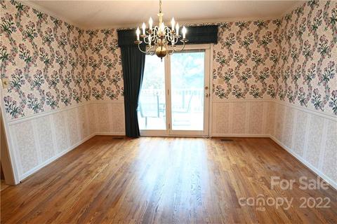 3958 Golf Dr NE, Conover, NC 28613 photo 9