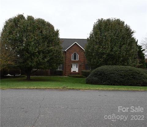 3958 Golf Dr NE, Conover, NC 28613 photo 2