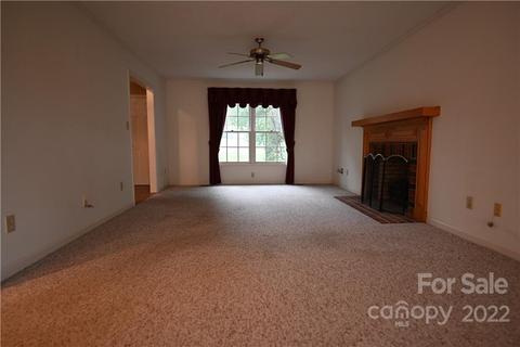 3958 Golf Dr NE, Conover, NC 28613 photo 12