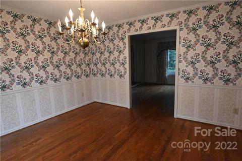 3958 Golf Dr NE, Conover, NC 28613 photo 10