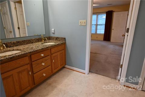 3958 Golf Dr NE, Conover, NC 28613 photo 24