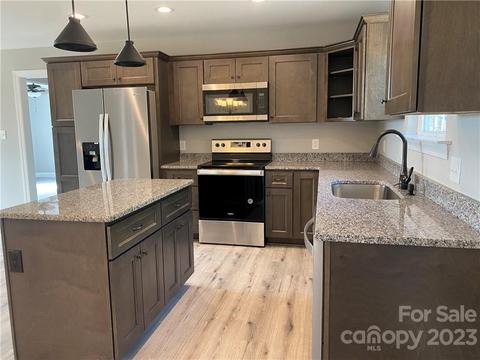 1502 Foxbrook Cir, Lancaster, SC 29720 photo 7