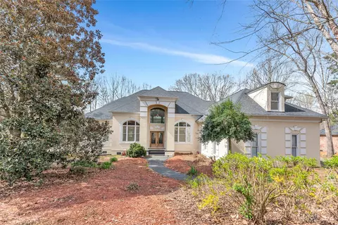2011 Sandy Pond Ln, Waxhaw, NC 28173