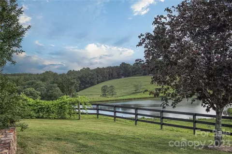 7100 Nc Hwy 108 Hwy, Mill Spring, NC 28756