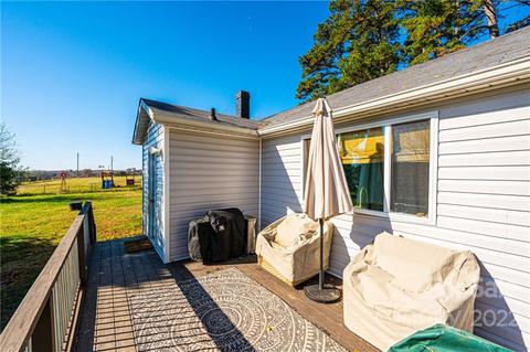 4004 Herman Sipe Rd, Conover, NC 28613 photo 4