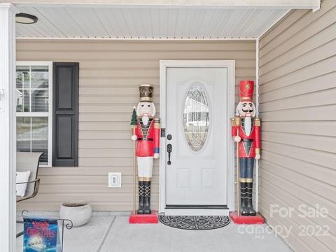 5075 Sedgefield Dr, Lancaster, SC 29720 photo 2