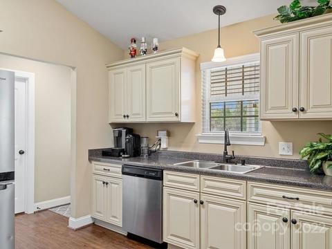 5075 Sedgefield Dr, Lancaster, SC 29720 photo 9