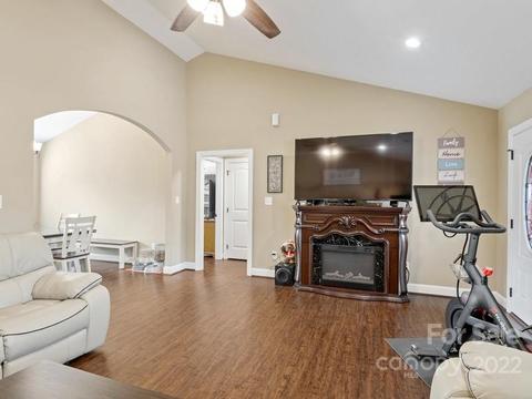 5075 Sedgefield Dr, Lancaster, SC 29720 photo 5