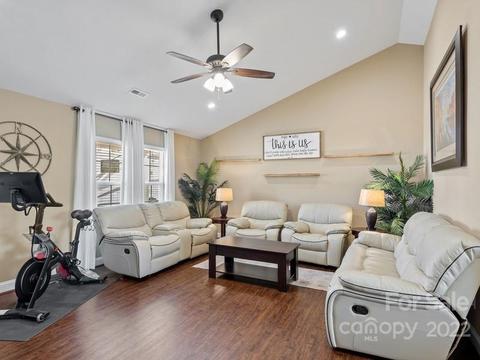 5075 Sedgefield Dr, Lancaster, SC 29720 photo 4