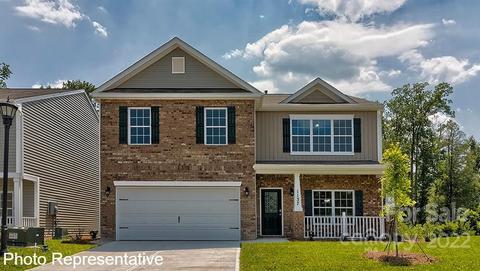 903 Newport Ct, Asheville, NC 28806