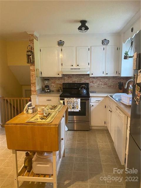 2308 Applegate Dr, Concord, NC 28027 photo 3