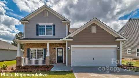 913 Newport Ct, Asheville, NC 28806