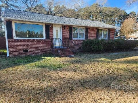291 Forest Rd, Cheraw, SC 29520 photo 1