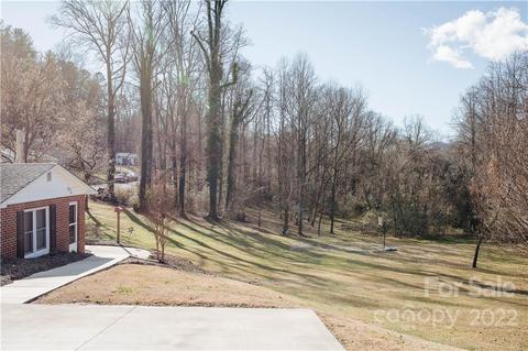 86 Walnut St, Marion, NC 28752 photo 47